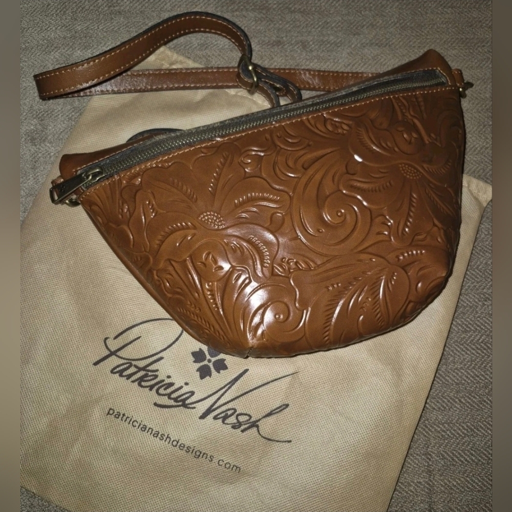 🔥Patricia Nash FLORENCE TINCHI TOOLED Floral Full-Grain Leather Convertible Bag